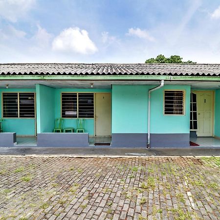 Spot On 90003 Villa Tawang Cianjur Exterior foto