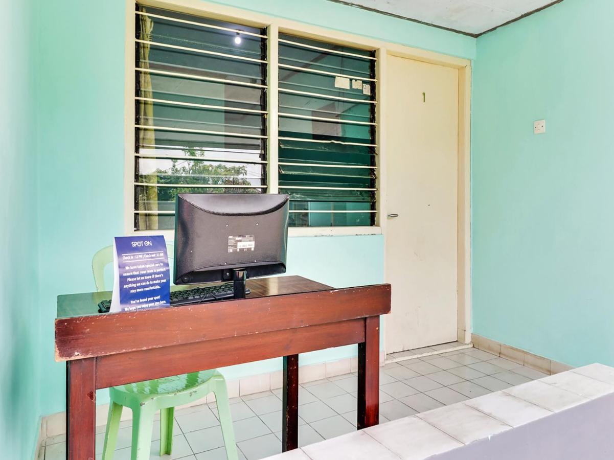 Spot On 90003 Villa Tawang Cianjur Exterior foto