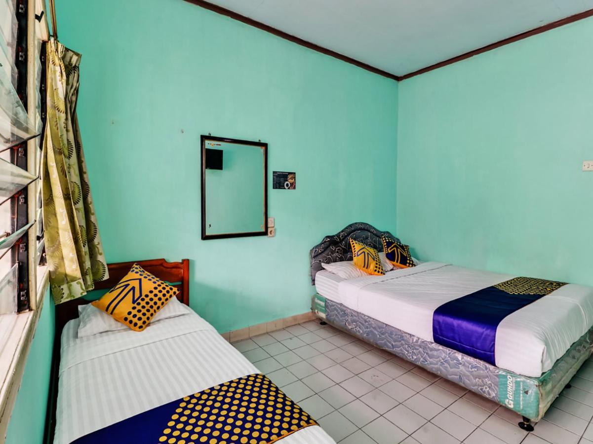 Spot On 90003 Villa Tawang Cianjur Exterior foto